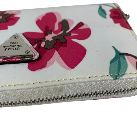 GUESS Pink/Green Floral Poppy Wildflower Zip Around Continental Wallet - Picture 3 of 9